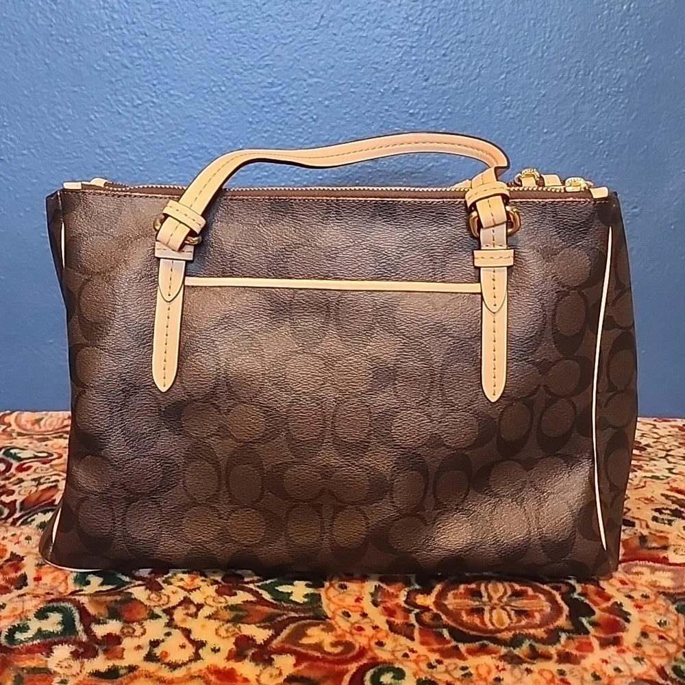 New Authentic Coach Signature Peyton Shoulder Bag - Purse Tan Brown. - Picture 4 of 9